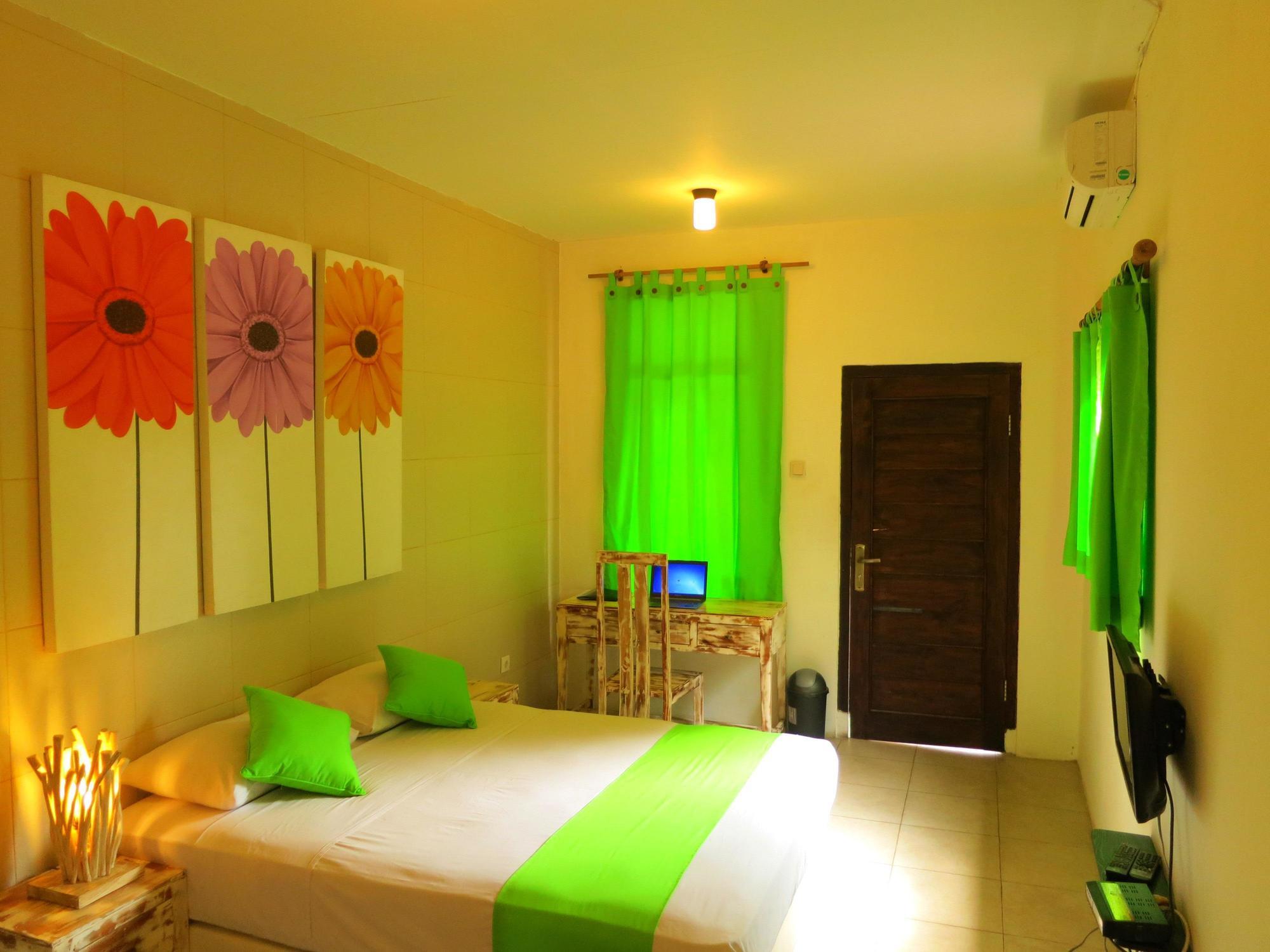 Tiga Lima Homestay Yogyakarta Exterior foto
